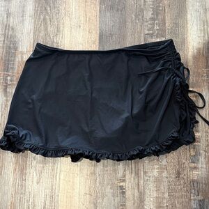 Beach house Swim Black Ruffled Skirt size 8